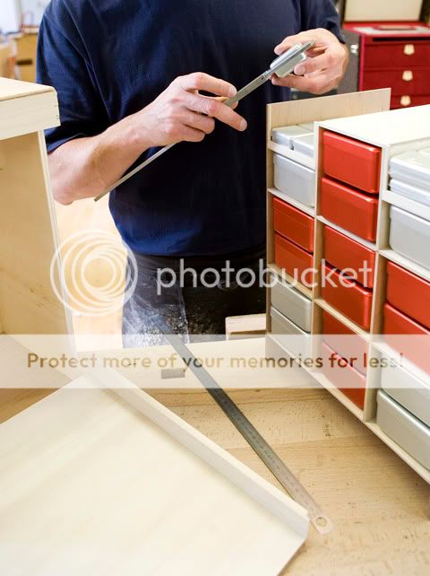 4074800915 e3a766c1d4 b Louis Vuitton L’Excellence du Savoir Faire: The Red Cross Special Order